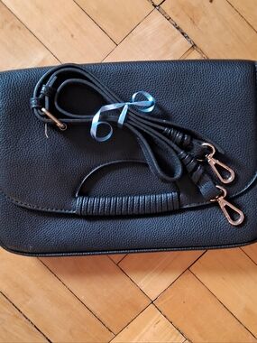 🌟 FREE w Purchase. Black Pebbled Leather Crossbody Bag with Strap